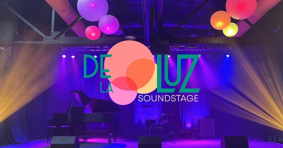 De La Luz Soundstage