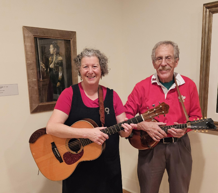 Sundays at 2: Music in the Galleries | Holiday Sing-a-long
