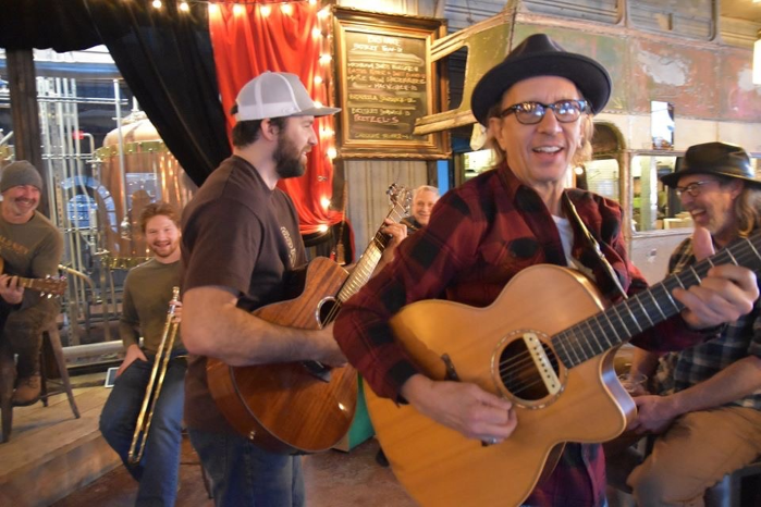 LAST DAY** Acoustic Jam with Max Schang