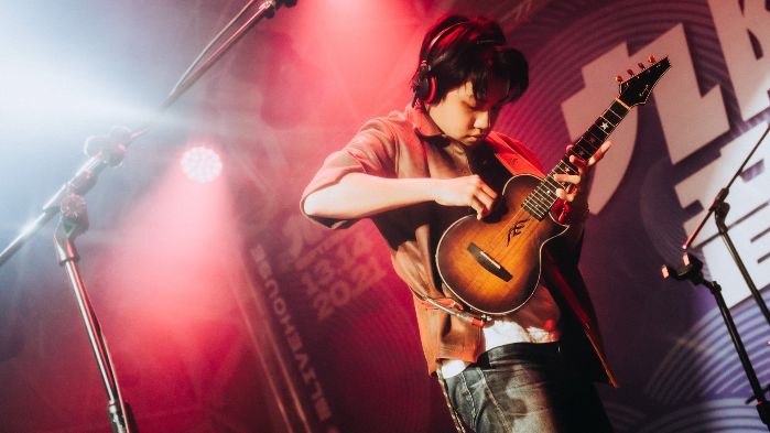 Taiwanese Uke Sensation Feng E - The Upstairs at Avondale