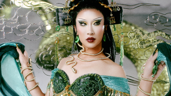 The Serpents Tour Starring Nymphia Wind and Plastique Tiara