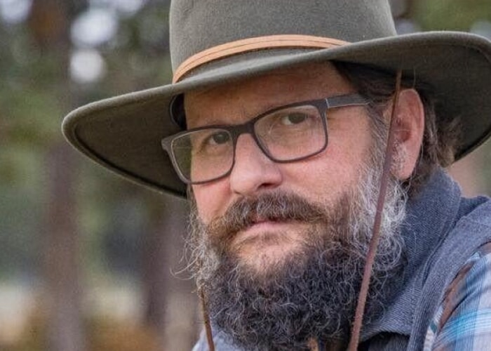 Live Music with Evan Mullins