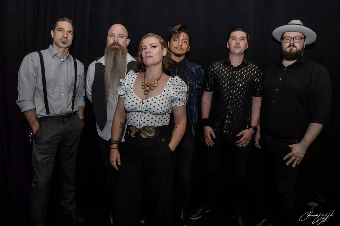 Cara Van Thorn w/ Without a G