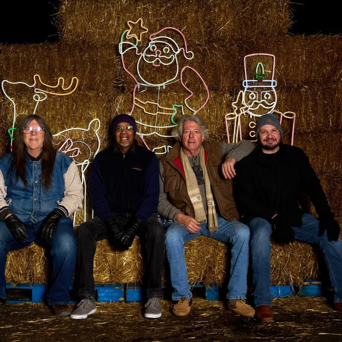 Live Music with The Carpenter Ants