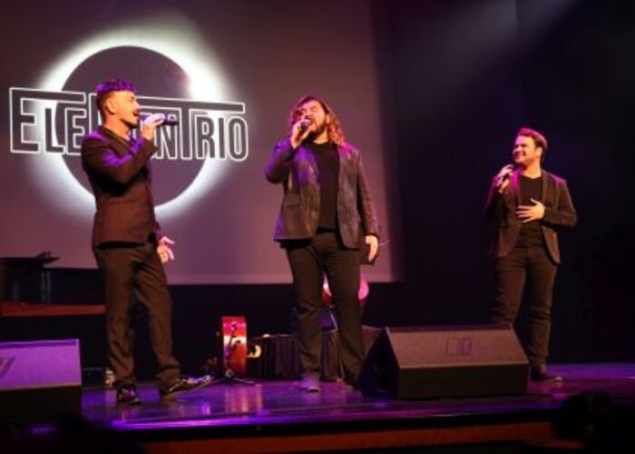 The Three Tenors Christmas featuring EleMenTrio