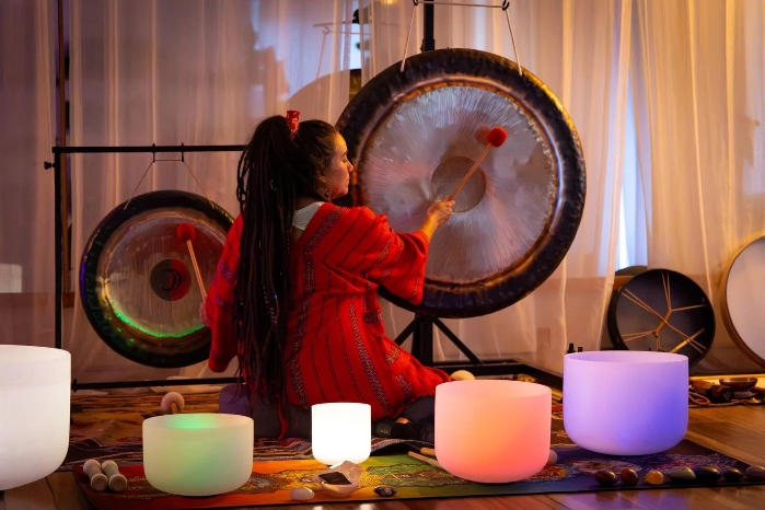 Moon Rise Winter Solstice Sound Healing with Catrina Lessley