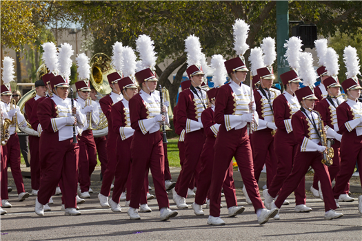 Olde Golden Holiday Parade