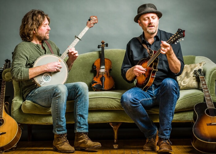 MULTI-INSTRUMENTAL AMERICANA: Moors & McCumber