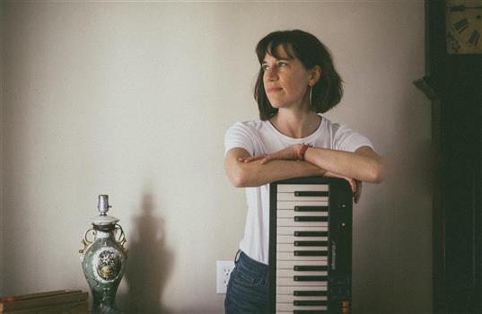 Bess Jacques & The Strays