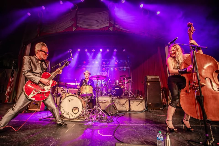Holiday Swing Dance at MOA