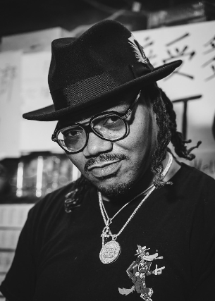 Bruiser Wolf, Belve, Lokeye