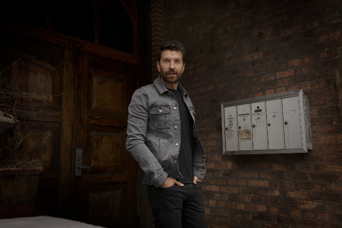 Brett Eldredge: GLOW Live
