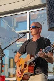 LIVE MUSIC: Bobby Baine