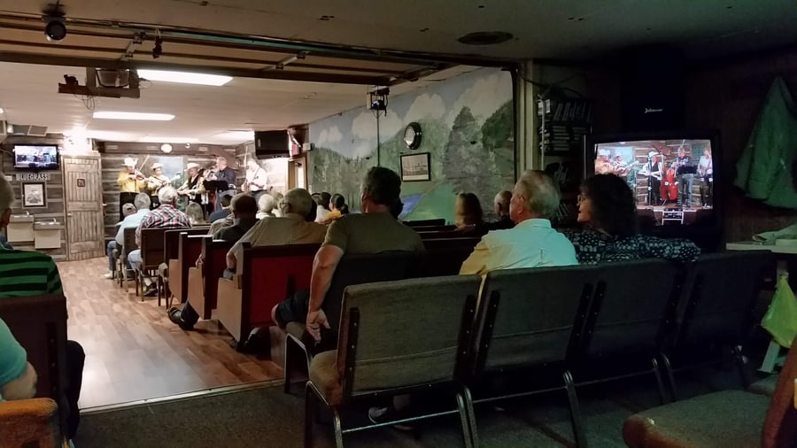 Larry's Grand Ole Garage