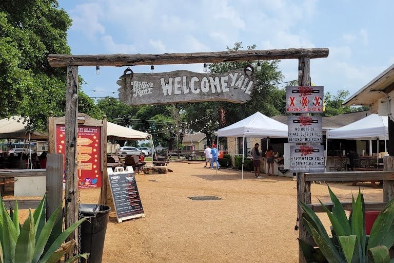 Willie's Joint BAR and GRILL