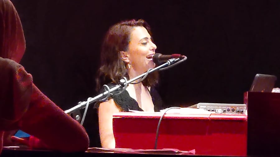 Redd's Piano Bar and Lounge