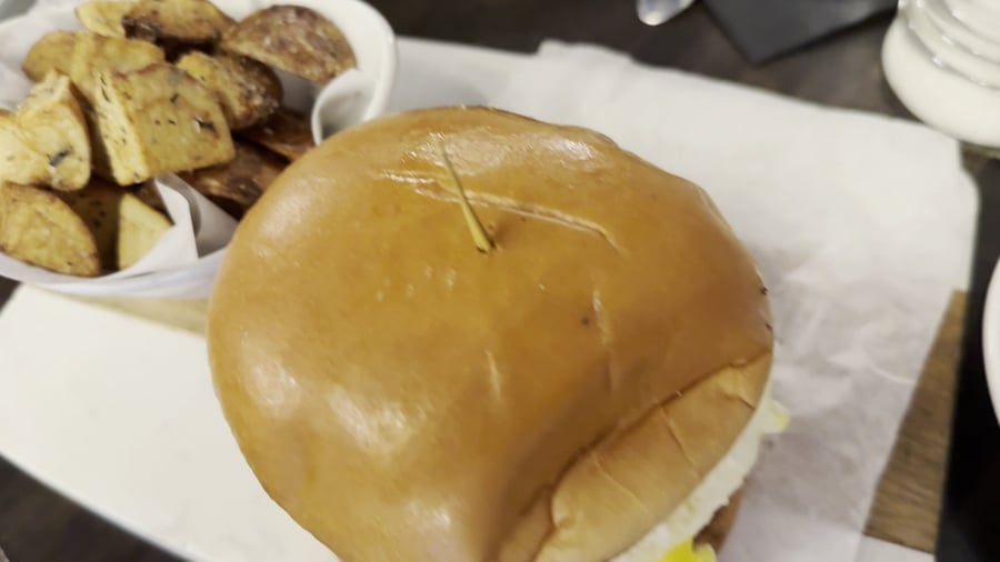 The Metropolitan On Main | Restaurant & Bar | Main Street District | Downtown Dallas