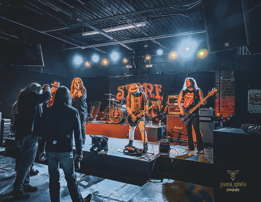 1614 Drinks-Music-Billiards / AfterHours Tavern