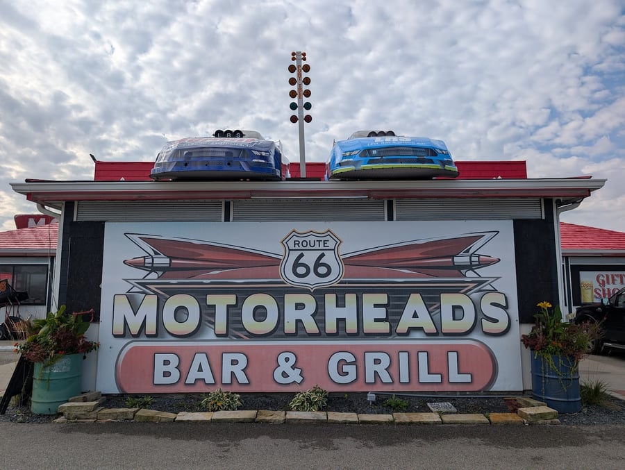 Route 66 Motorheads Bar & Grill, Museum and Entertainment Complex