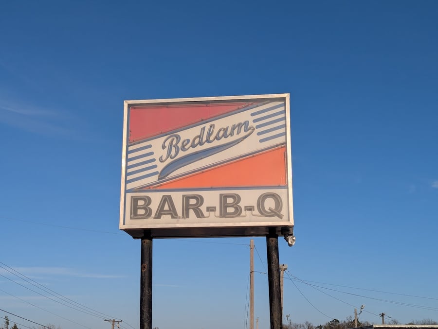 Bedlam BAR-B-Q Dine in and patio