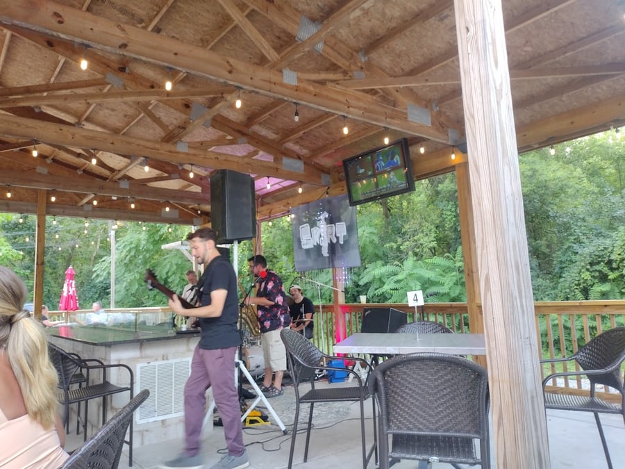 Shipwreck Bar & Grill