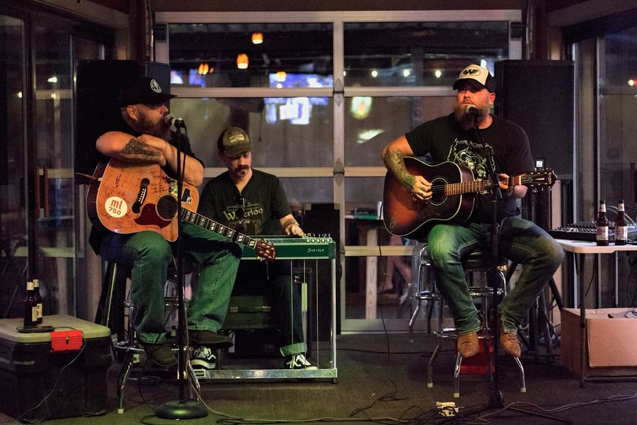 Captain’s Sports Lounge