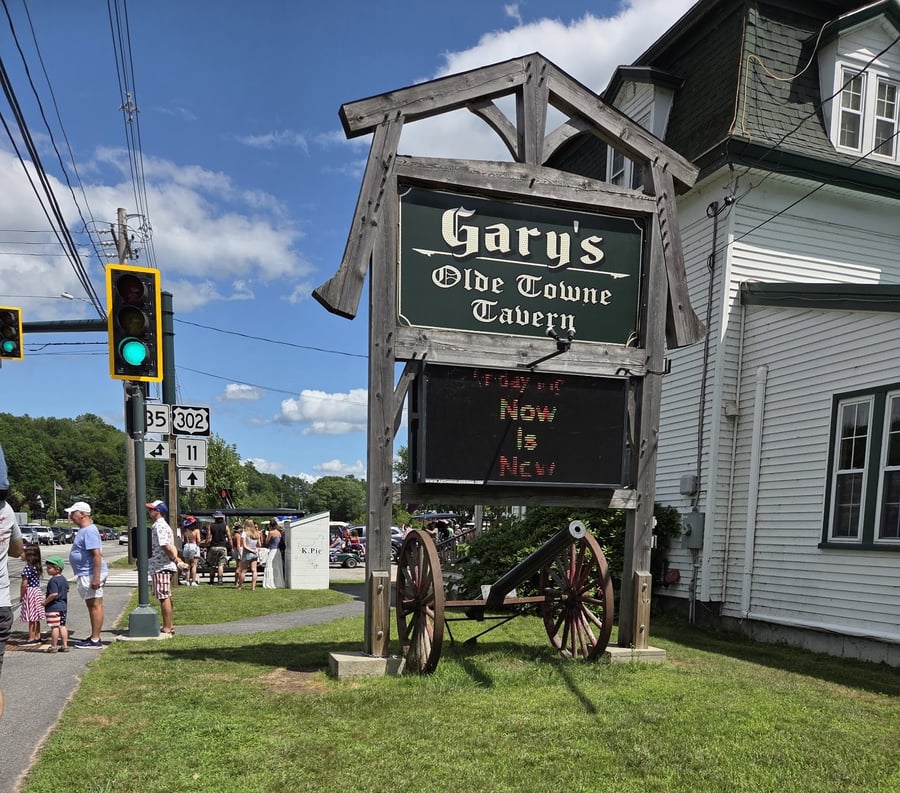 Gary's Olde Towne Tavern