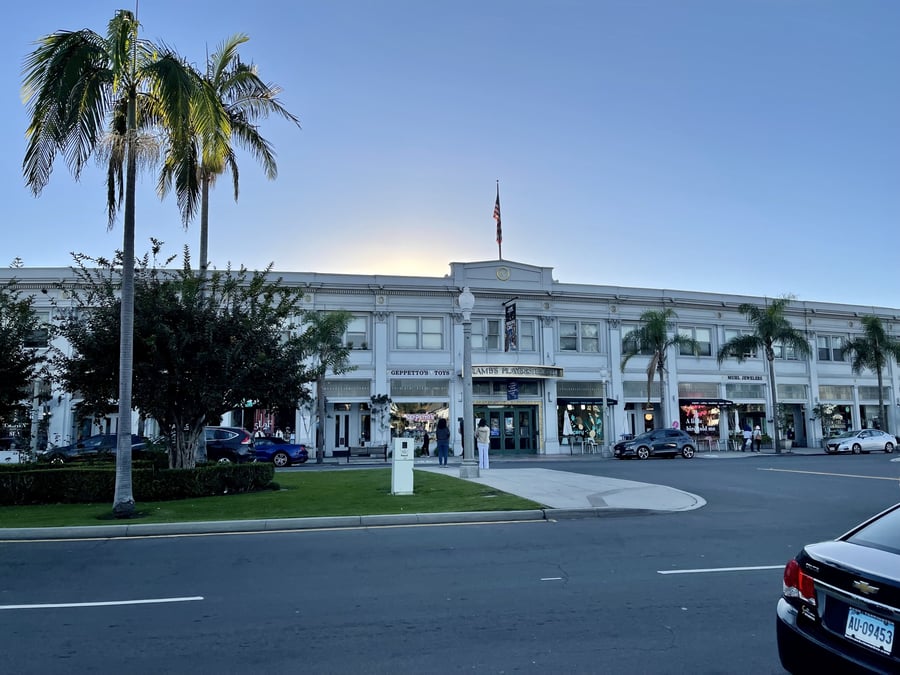 Lamb's Players Theatre