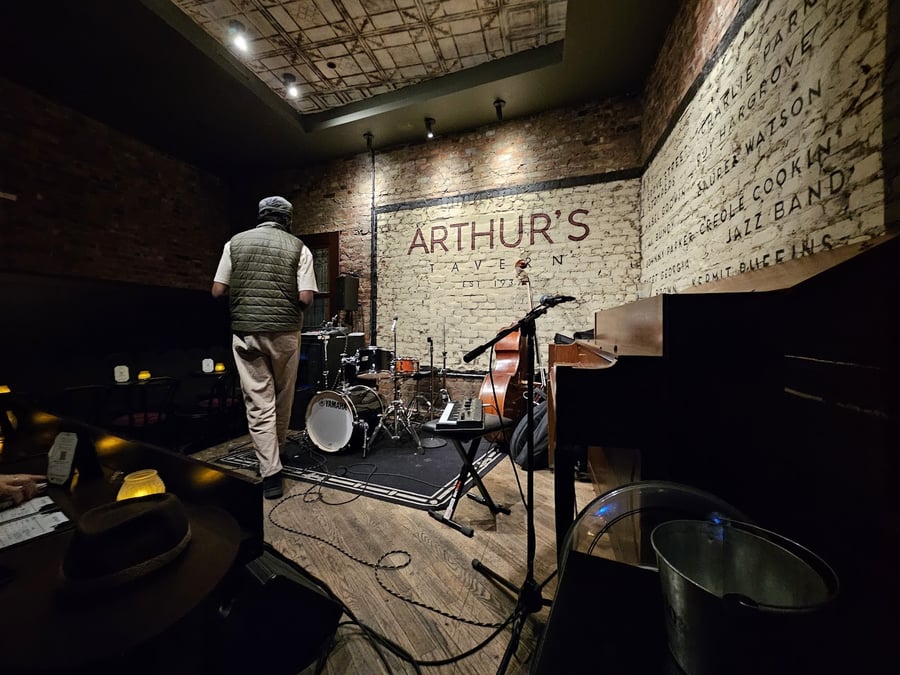 Arthur's Tavern