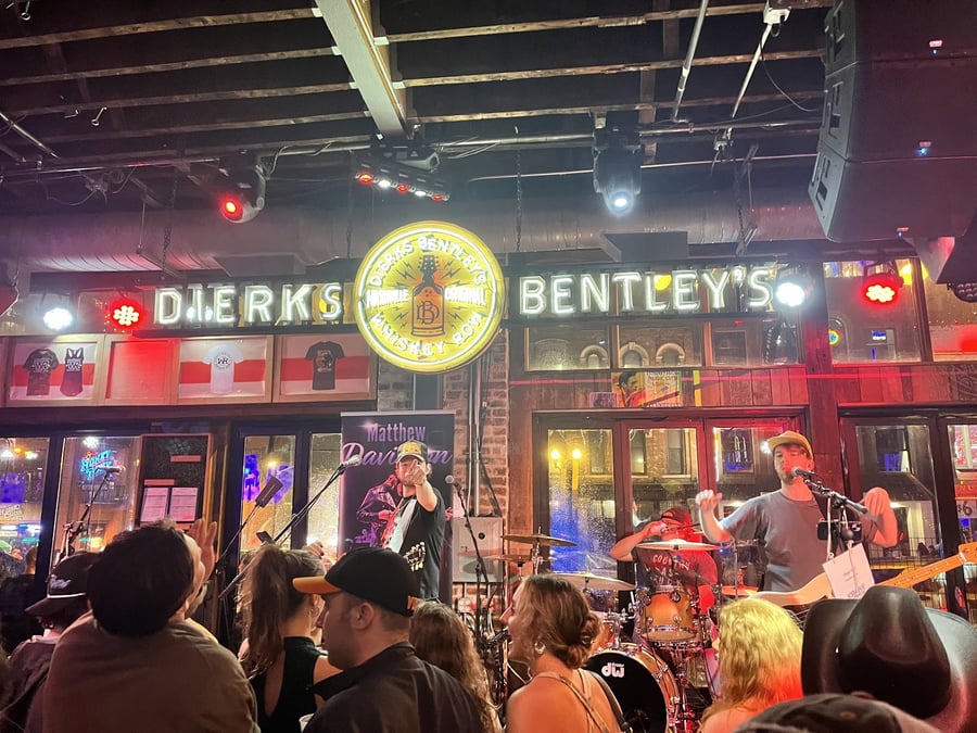 Dierks Bentley's Whiskey Row - Nashville