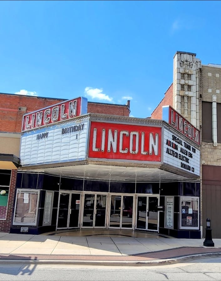 Lincoln Square Theater