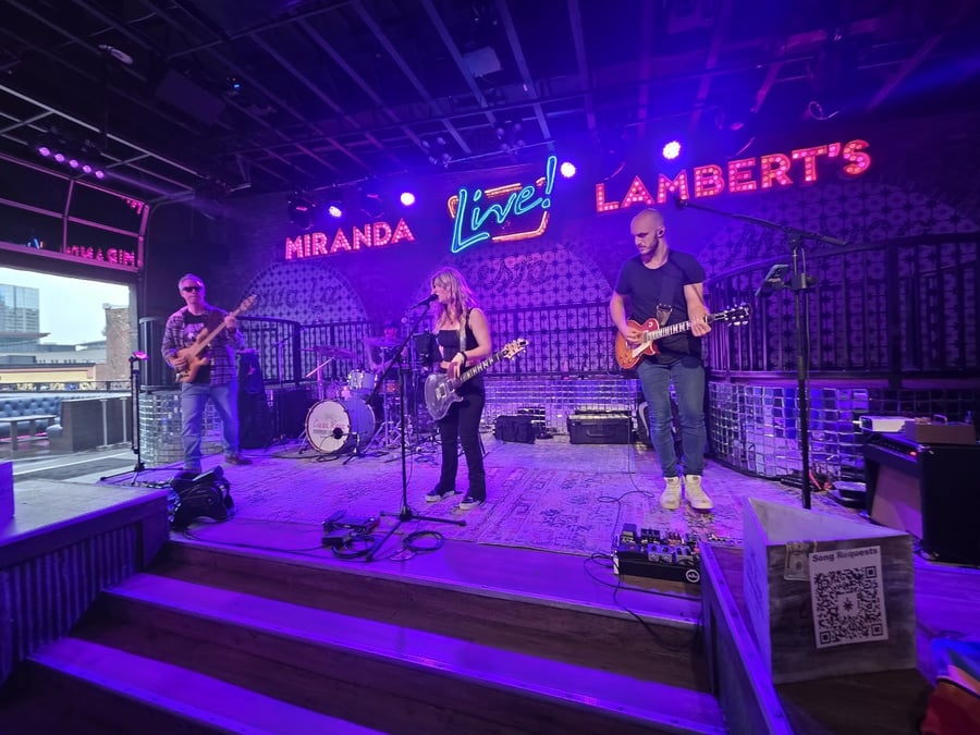 Miranda Lambert's Casa Rosa