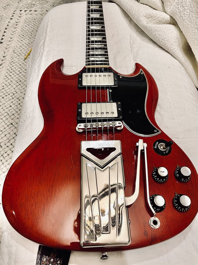 Mark Brumitt, Luthier