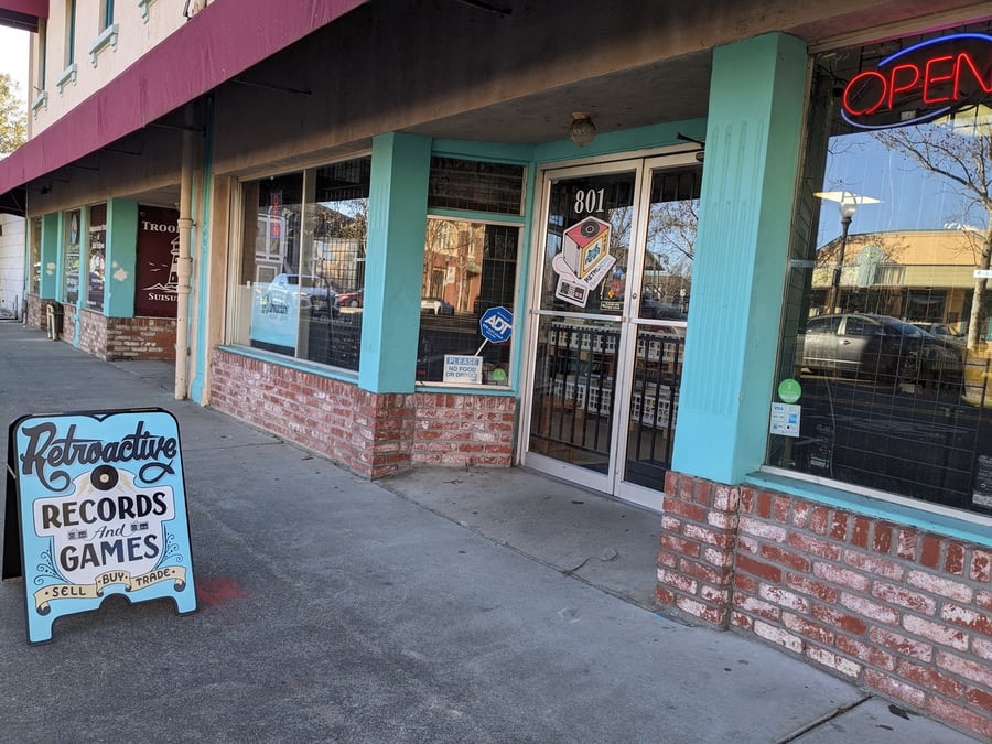 Retroactive Records And Games