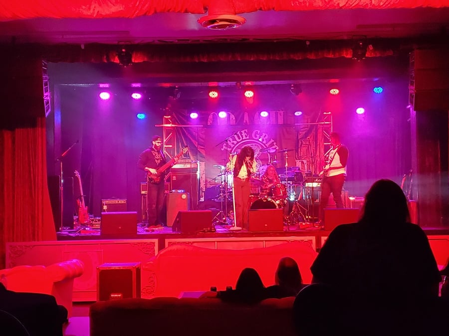 Backstage Bar & Billiards