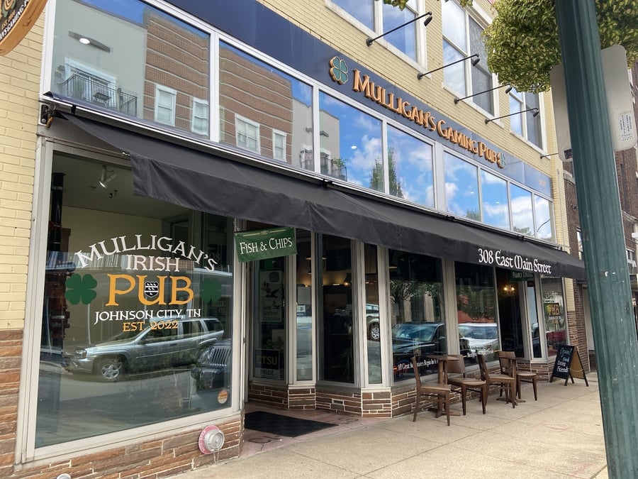 Mulligan's Irish Pub