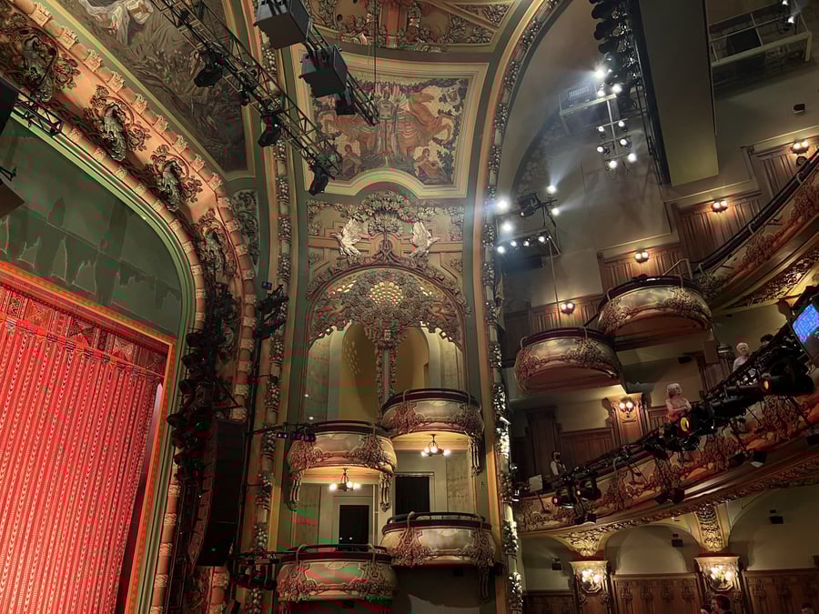 New Amsterdam Theatre