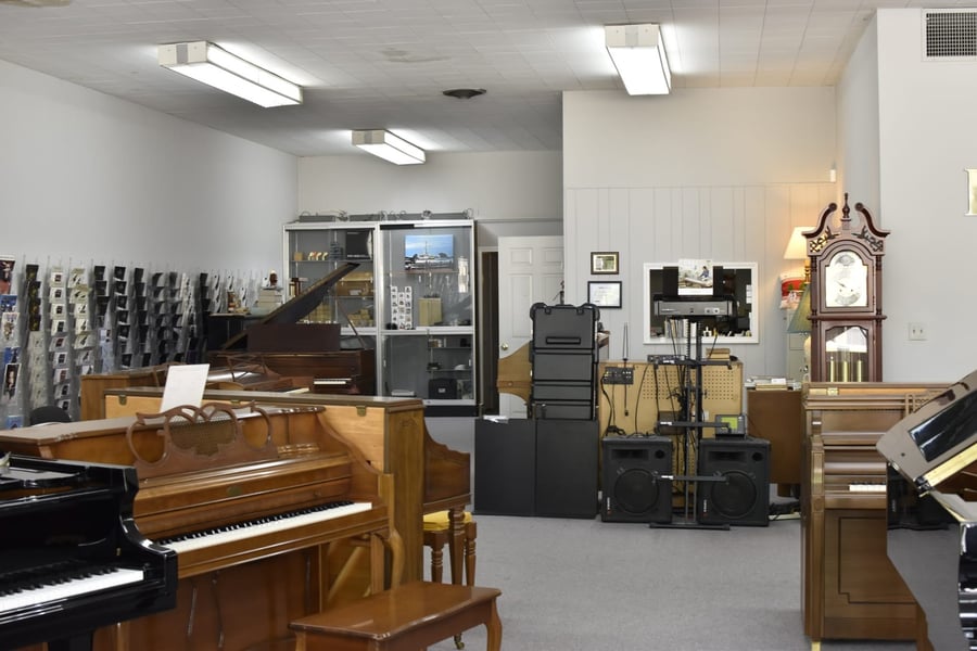 Robert Jones Pianos & Organs Inc