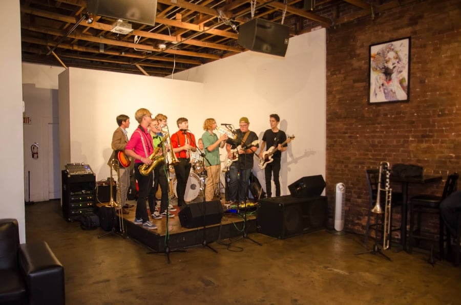 dba256 Bar & Gallery