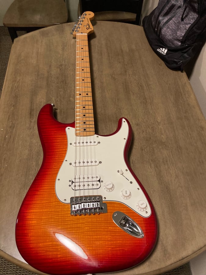 R and B Vintage Guitars