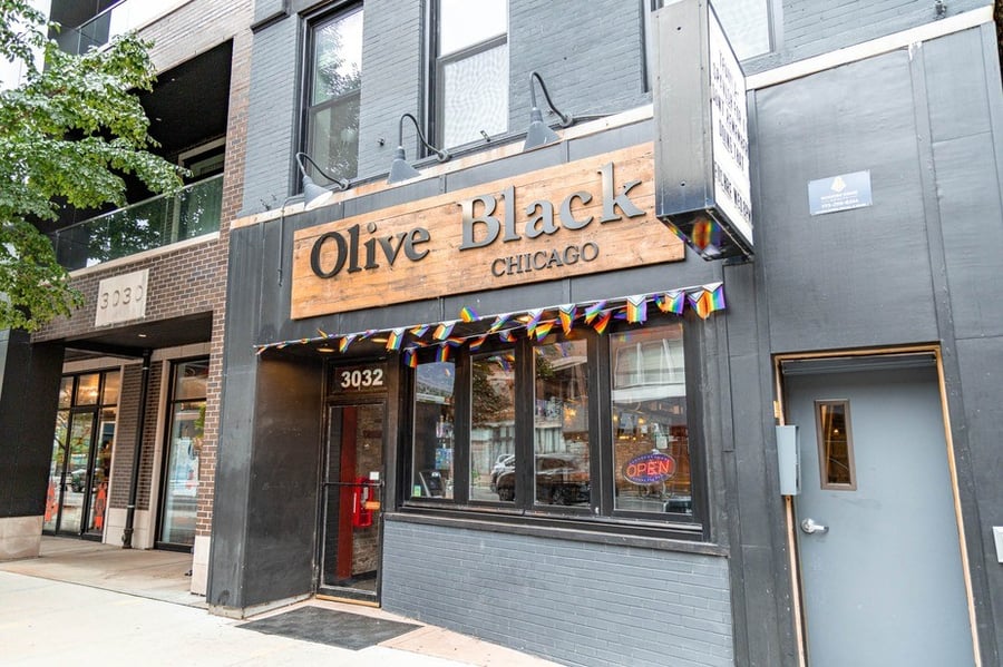 Olive Black Lounge