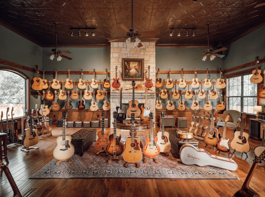 Hearts' Home Acoustics Guitar Store