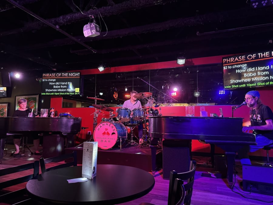 Hammers Dueling Piano Bar