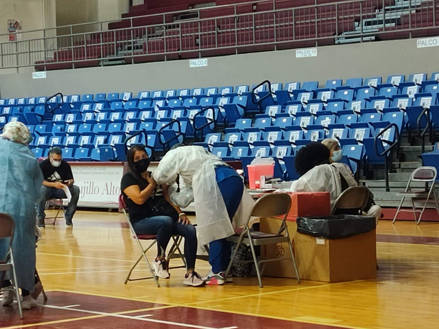 Coliseo Rubén Zayas Montañez