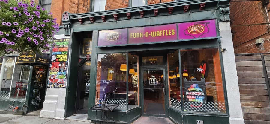 Funk 'n Waffles