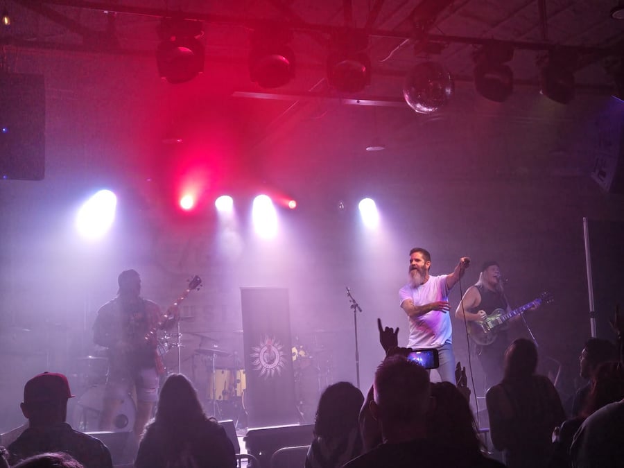 Tuffy's Music Box & Lounge