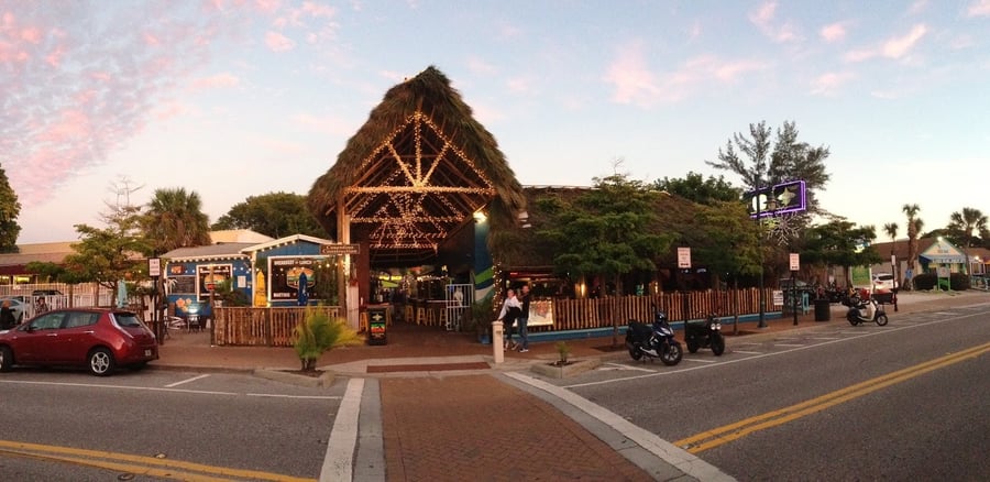 Gilligan's Island Bar & Grill