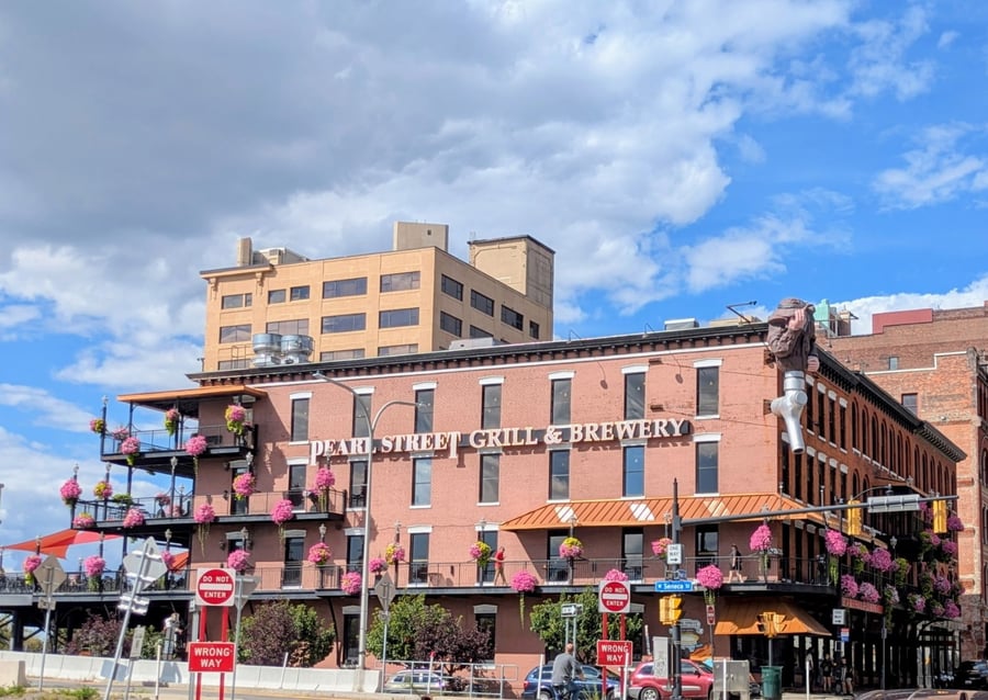 Pearl Street Grill & Brewery