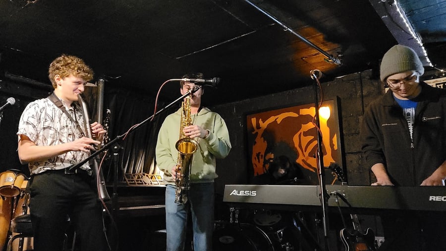 565 Live - Speakeasy & Stage