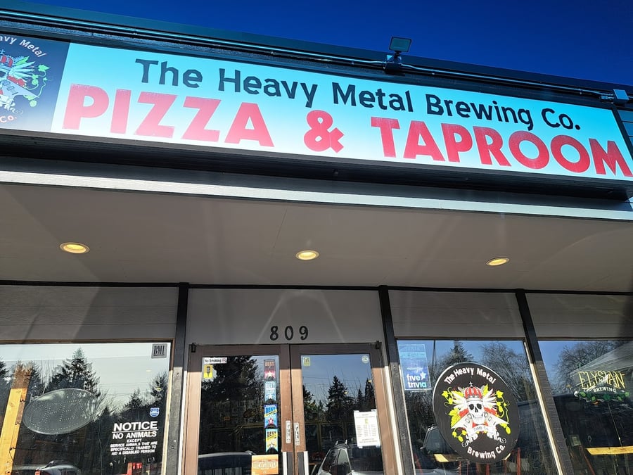 Explorer Brewing and Pizza